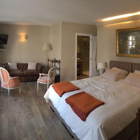 Bed And Breakfast Ros & Marc Wezembeek-Oppem ภายนอก รูปภาพ